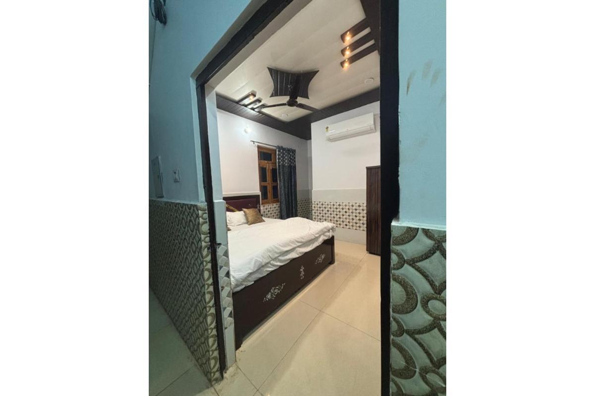Rudra Inn Ayodhya Экстерьер фото